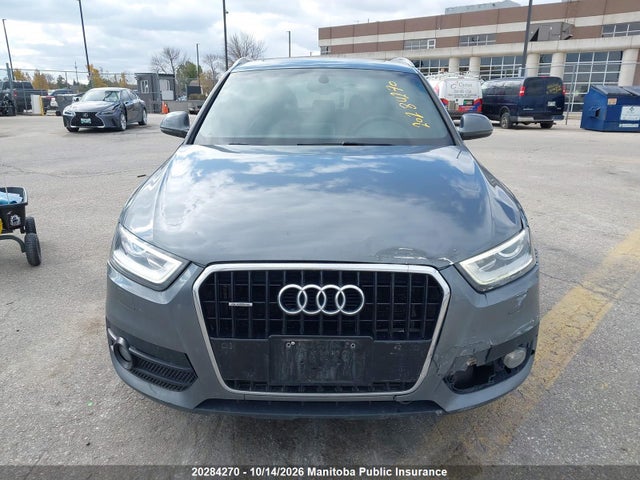 20284270 :رقم المزاد ، WA1GFEFS9FR007093 vin ، 2015 Audi Q3 مزاد بيع