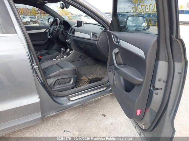 20284270 :رقم المزاد ، WA1GFEFS9FR007093 vin ، 2015 Audi Q3 مزاد بيع