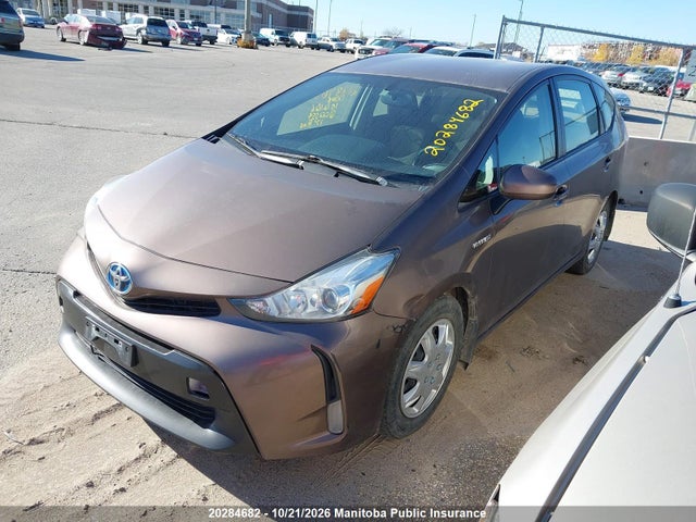 Toyota PRIUS V 2017 JTDZN3EU5HJ062554 Image 2