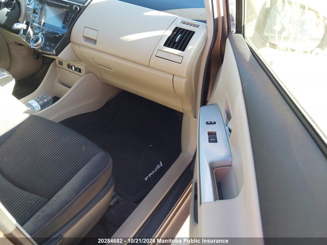 Toyota PRIUS V 2017 JTDZN3EU5HJ062554 Image 5