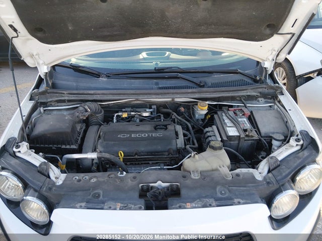 Chevrolet SONIC LT 2014 1G1JC5EH3E4193938 Image 10