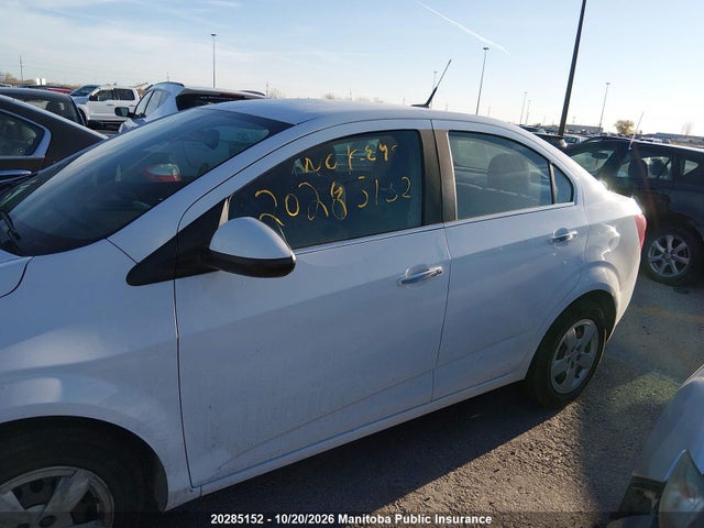 Chevrolet SONIC LT 2014 1G1JC5EH3E4193938 Image 14