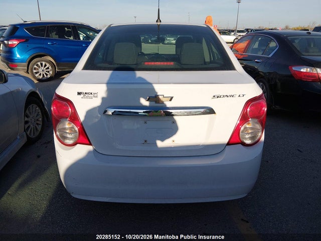 Chevrolet SONIC LT 2014 1G1JC5EH3E4193938 Image 16