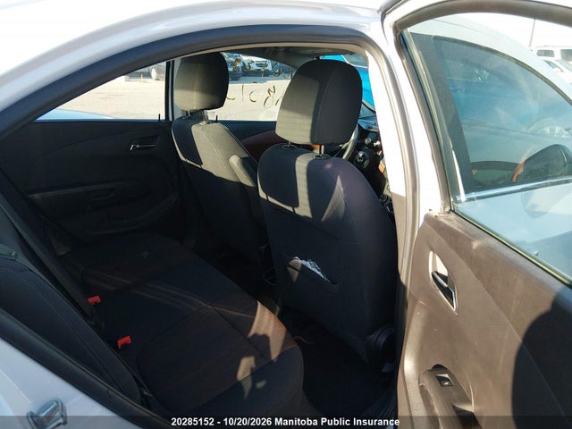 Chevrolet SONIC LT 2014 1G1JC5EH3E4193938 Image 8