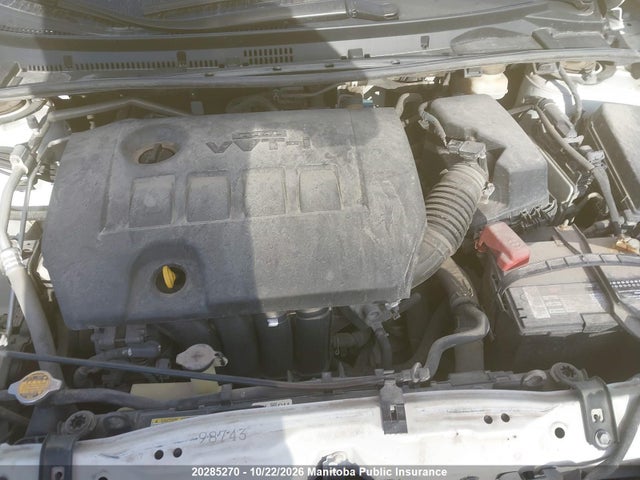 2T1BURHE2GC618096 Toyota COROLLA LE