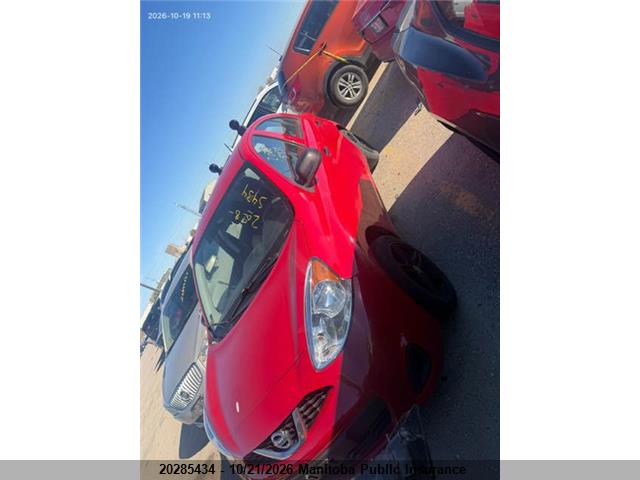 Nissan Micra S 2015 3N1CK3CPXFL235750 Image 2