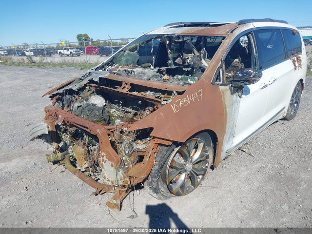 2C4RC1GG1HR748913 Chrysler Pacifica