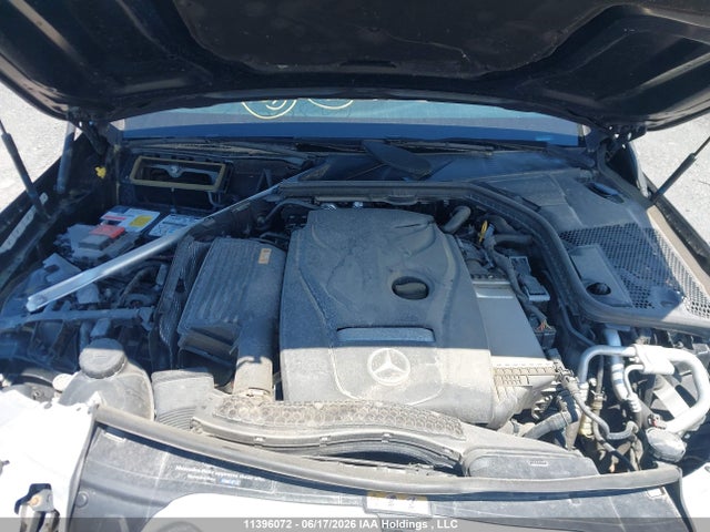 2018 Mercedes-benz C 300 4matic მანქანა იყიდება აუქციონზე, vin: 55SWF4KB1JU258804, აუქციონის ნომერი: 11396072