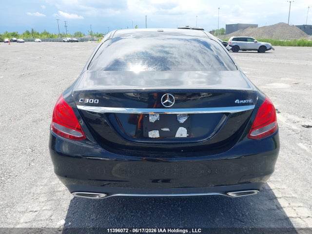 2018 Mercedes-benz C 300 4matic მანქანა იყიდება აუქციონზე, vin: 55SWF4KB1JU258804, აუქციონის ნომერი: 11396072