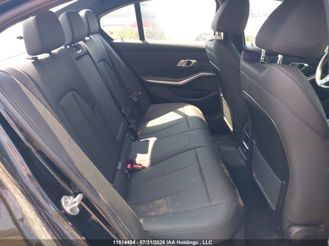 11514484 :رقم المزاد ، 3MW5R7J01M8B64207 vin ، 2021 Bmw 330xi مزاد بيع