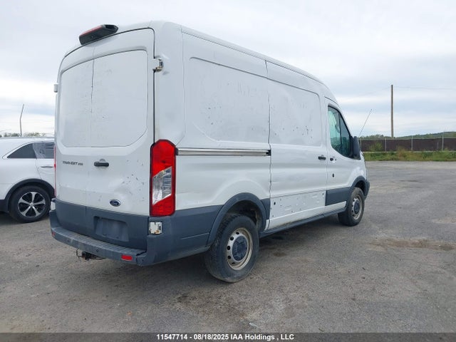 Ford Transit 2018 1FTYR1CM5JKB48762 Image 4