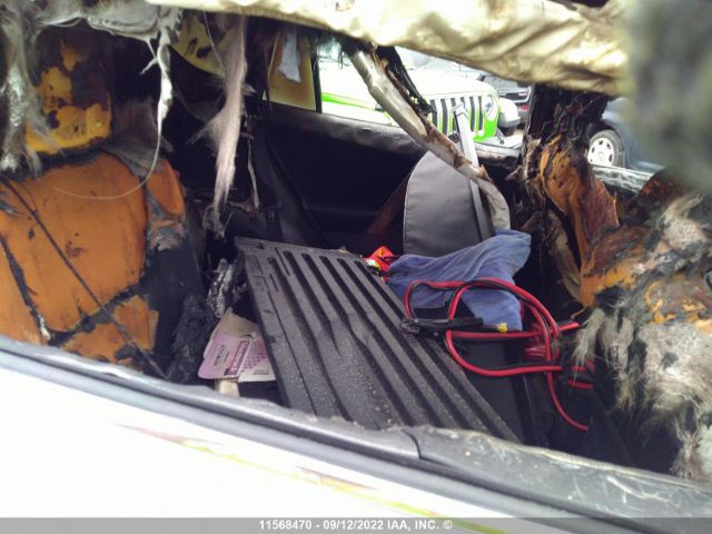 2T3BFREV2FW265362 Toyota RAV4