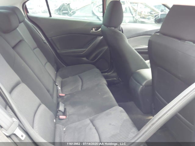 3MZBM1V78FM204783 Mazda pe
