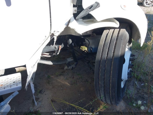 Freightliner cummins b6.7 2023 1FVACXFD9PHNW8925 Image 24