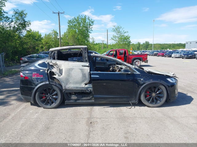 Продажа на аукционе авто 2020 Tesla Model X, vin: 5YJXCAE40LF266437, номер лота: 11706907