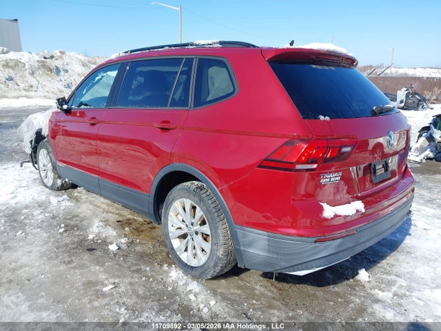 3VV0B7AX9JM158867 Volkswagen TIGUAN S