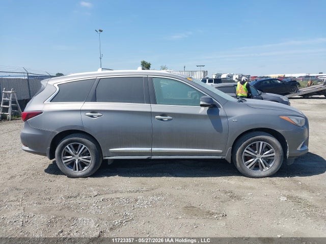 11723357 :رقم المزاد ، 5N1DL0MM7LC547898 vin ، 2020 Infiniti Qx60 Luxe/pure/special Edition مزاد بيع