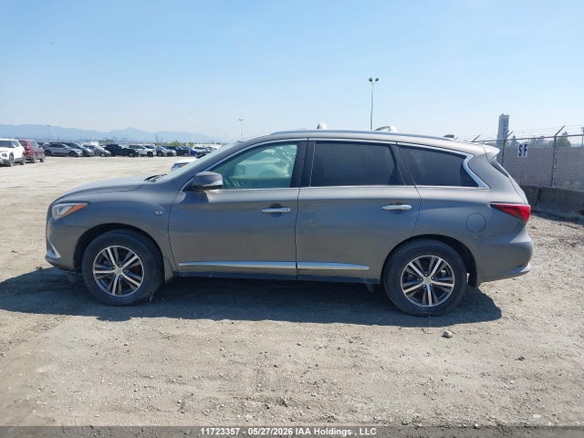 11723357 :رقم المزاد ، 5N1DL0MM7LC547898 vin ، 2020 Infiniti Qx60 Luxe/pure/special Edition مزاد بيع