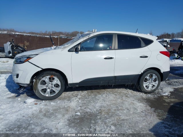 KM8JT3AFXFU055181 Hyundai Tucson Gl