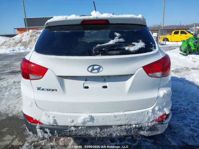 KM8JT3AFXFU055181 Hyundai Tucson Gl