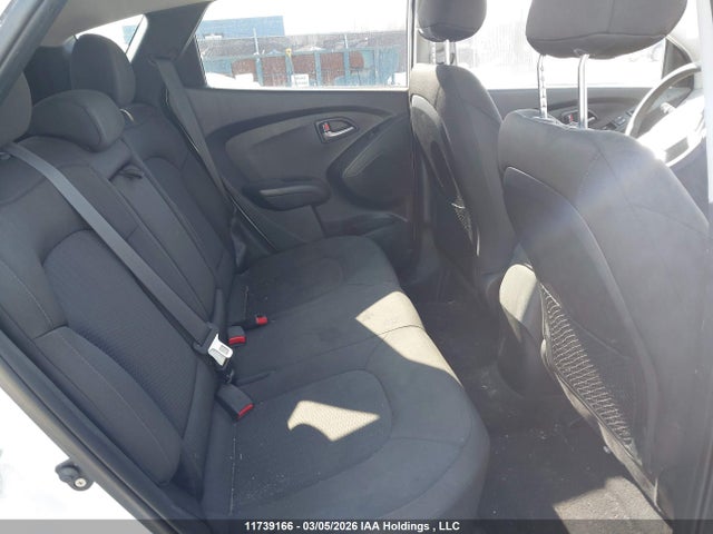 KM8JT3AFXFU055181 Hyundai Tucson Gl