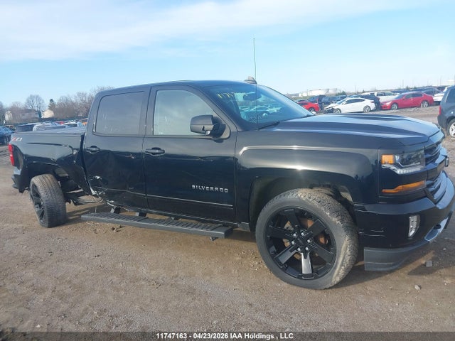 3GCUKREC0JG448318 Chevrolet Silverado K1500 Lt