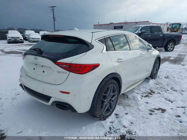 SJKCH5CP0JA042480 Infiniti Qx30 Luxury/premium/sport