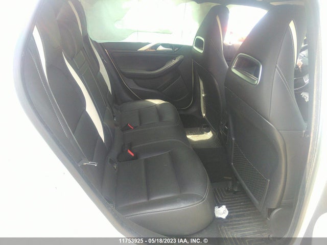 SJKCH5CP0JA042480 Infiniti Qx30 Luxury/premium/sport