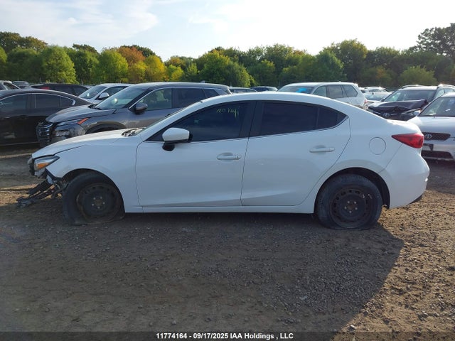 JM1BN1V70J1159800 Mazda pe