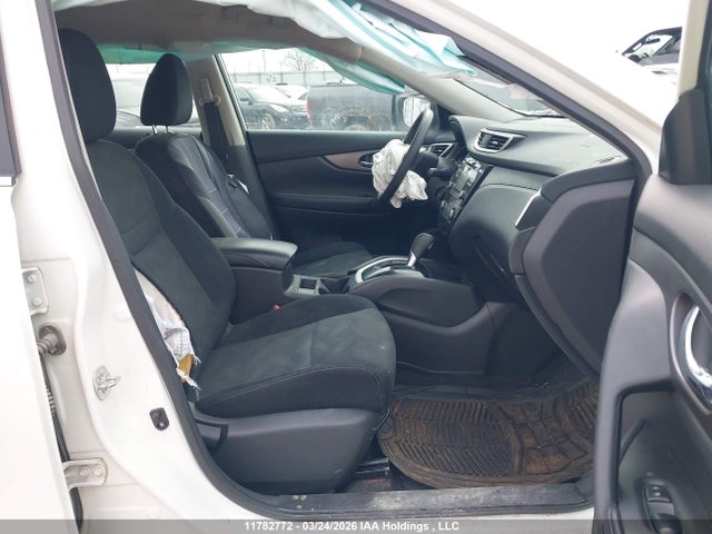 11782772 :رقم المزاد ، 5N1AT2MT7FC866647 vin ، 2015 Nissan Rogue S/sl/sv مزاد بيع
