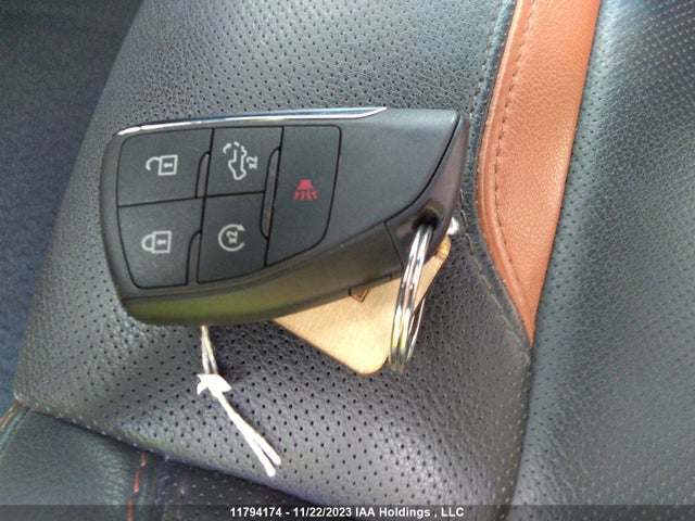 1GTUUEET8NZ615548 GMC Sierra K1500 At4
