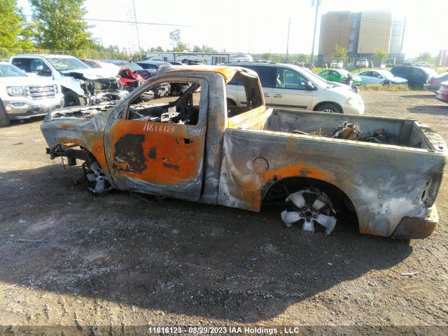 3C6JR7CT8FG540216 RAM 1500 Sport