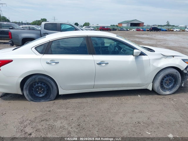 1N4AL3AP6GN350731 Nissan 2016