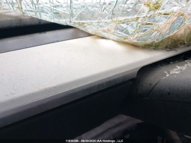 5YJ3E1EC2NF355641 Tesla MODEL 3