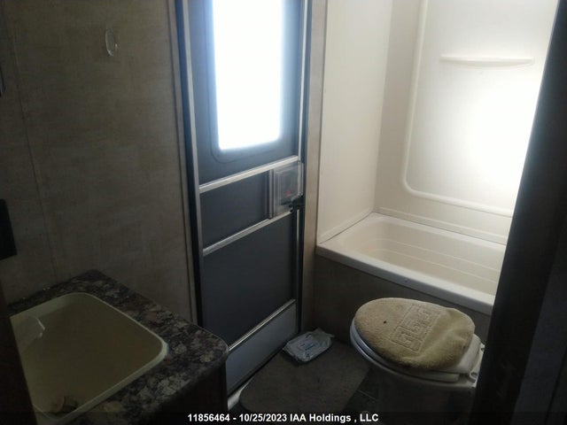 Keystone Hideout 2015 4YDT28B27FN200063 Image 10