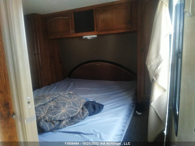 Keystone Hideout 2015 4YDT28B27FN200063 Image 7