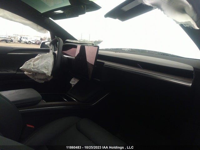7SAXCAE56NF354018 Tesla MODEL X