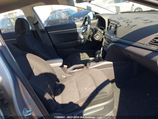 Hyundai 2017 2017 5NPD74LF1HH070982 Image 5