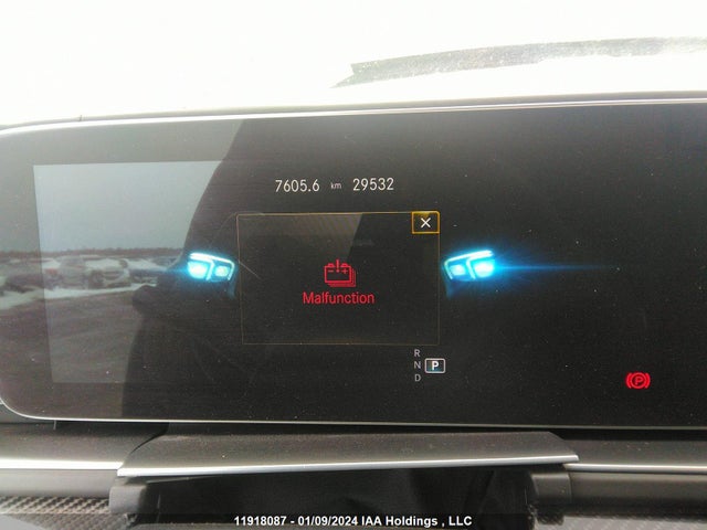 4JGFD8KB9NA828878 Mercedes-Benz m176