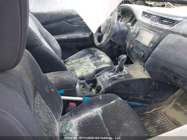 5N1AT2MM7HC842070 Nissan Rogue