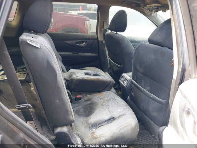 5N1AT2MM7HC842070 Nissan Rogue