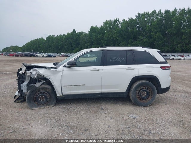 11939665 :رقم المزاد ، 1C4RJHBG2N8638997 vin ، 2022 Jeep Grand Cherokee Limited مزاد بيع