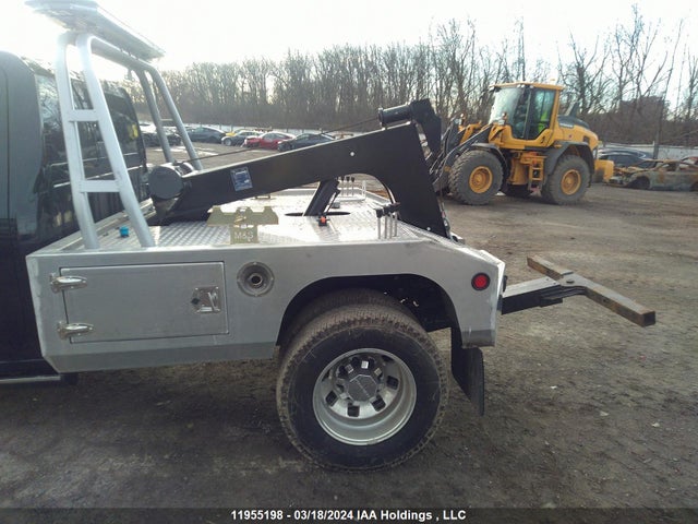 1GT49YEYXRF205825 GMC SIERRA 3500