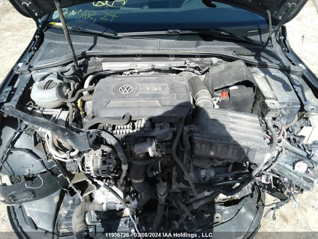 3VW217AU5HM021934 Volkswagen 1.8 tsi