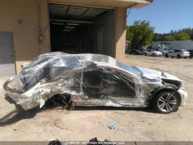 WBA8E5G5XHNU22601 BMW 320i