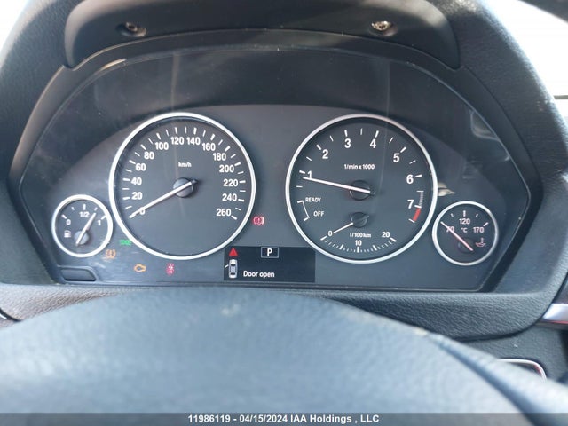 2013 Bmw 3 Series მანქანა იყიდება აუქციონზე, vin: WBA3B3C56DF534622, აუქციონის ნომერი: 11986119