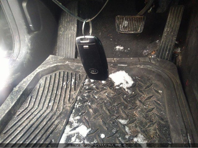 11986739 :رقم المزاد ، 3KPFL4A83JE186185 vin ، 2018 Kia Forte مزاد بيع