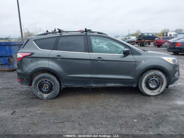 1FMCU9GD4HUC36505 Ford Escape