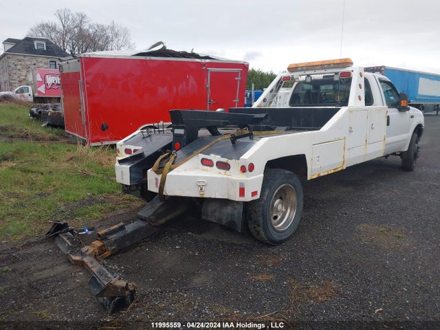 11995559 :رقم المزاد ، 1FDAF56F7XEC61713 vin ، 1999 Ford F550 Super Duty مزاد بيع