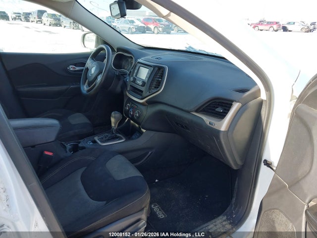 Продажа на аукционе авто 2015 Jeep Cherokee Sport, vin: 1C4PJLAB1FW655481, номер лота: 12008152